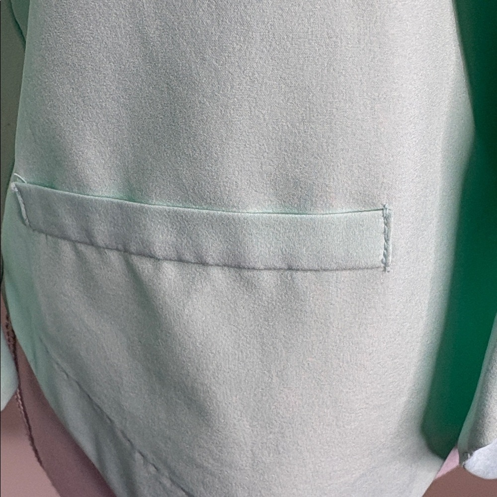 A. Byer Mint Green Open Front Women's Blazer. Medium - Picture 3 of 10